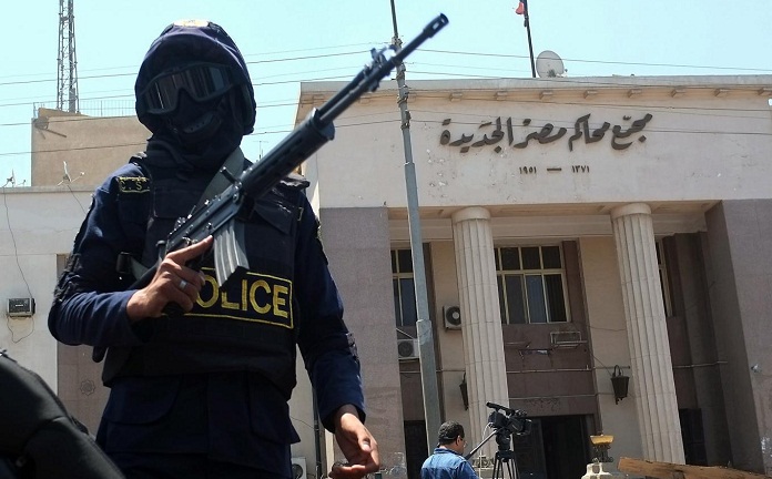 Suicide bomber killed as Egyptian forces foil terror attack in Sinai